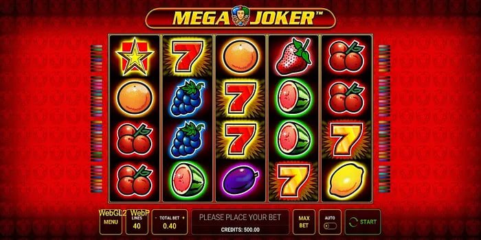 Online Card Games ကစားနေသော ကစားသမားများ — Poker Table မြင်ကွင်း